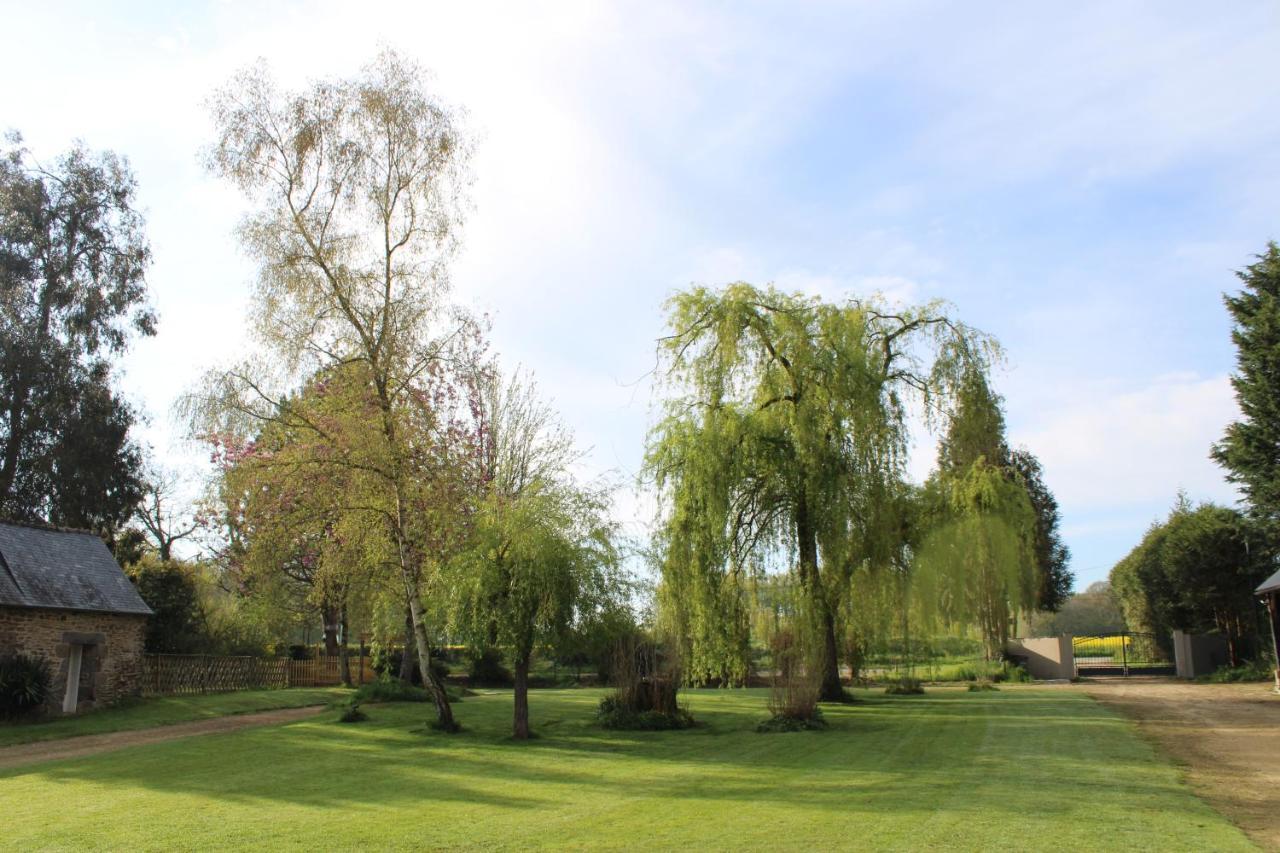 Le Manoir Des Haies Spa Les Champs-Geraux Екстер'єр фото