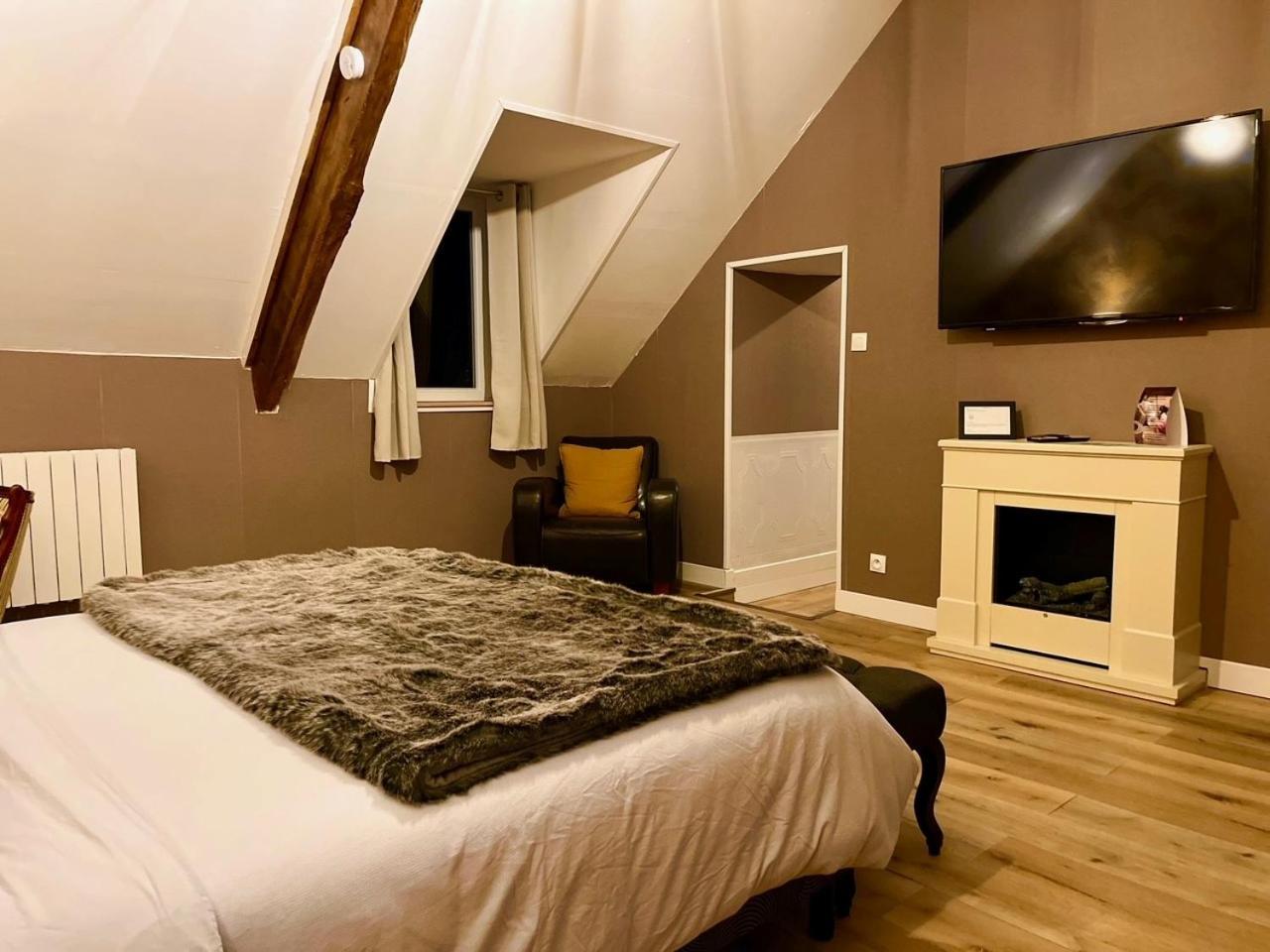 Le Manoir Des Haies Spa Les Champs-Geraux Екстер'єр фото