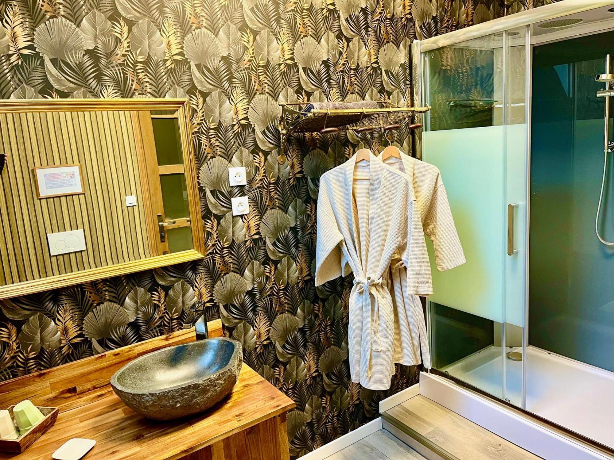Le Manoir Des Haies Spa Les Champs-Geraux Екстер'єр фото